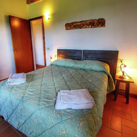 For Four People With Pool * Castiglione dʼOrcia
