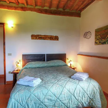 For Four People With Pool Casa vacanze Castiglione dʼOrcia